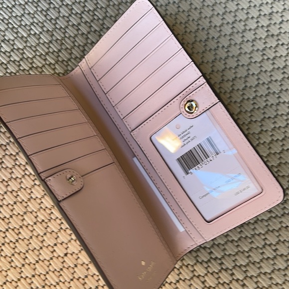 Kate Spade Schuyler Large Slim Bifold Wallet Clutch 
Chalk Pink 
NWT - Picture 7 of 14